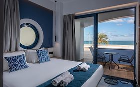 Eleni Beach Apartment